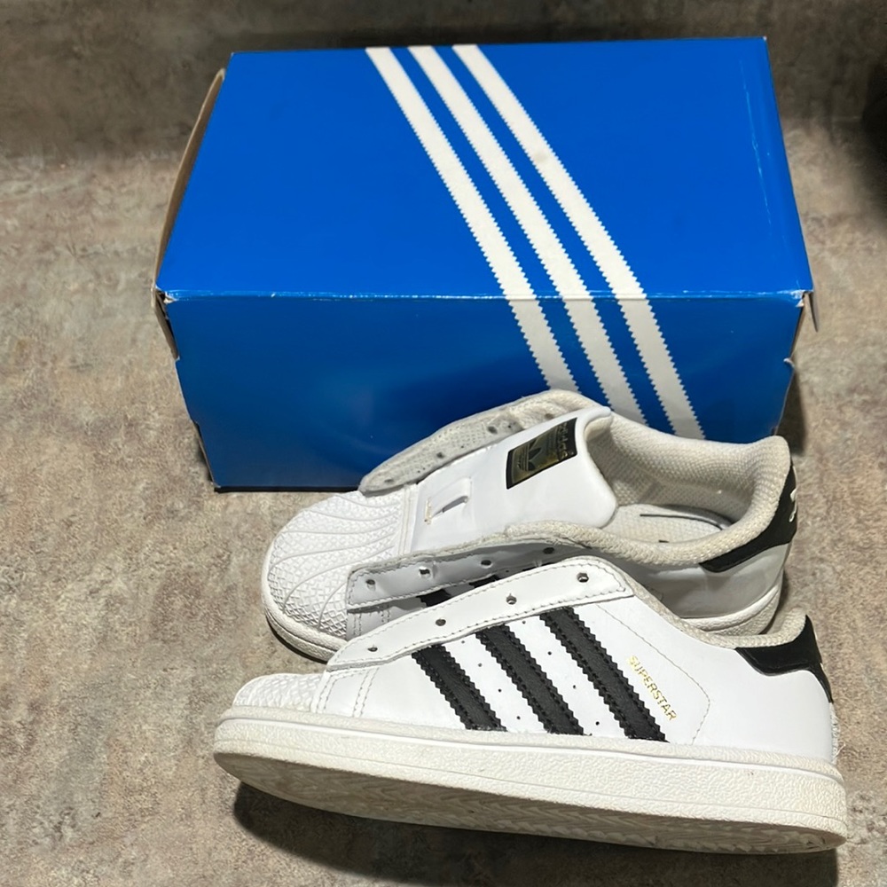 ⚫️Kids Adidas⚫️